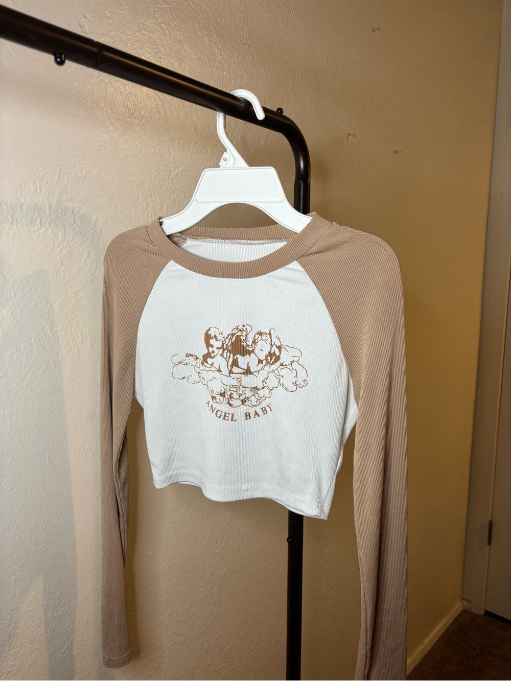SHEIN White & Beige Angel Baby Long Sleeve Crop Top